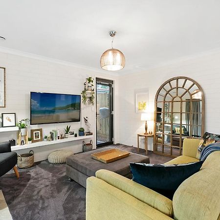 The Snug Premium 1Br Self Contained Apartment Free Netflix Korumburra Bagian luar foto