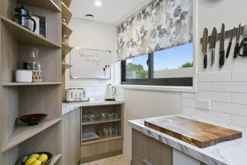 The Snug Premium 1Br Self Contained Apartment Free Netflix Korumburra Bagian luar foto